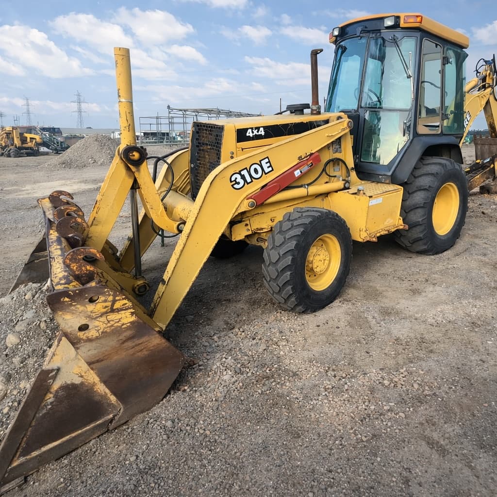 Image of John Deere 310E Primary image