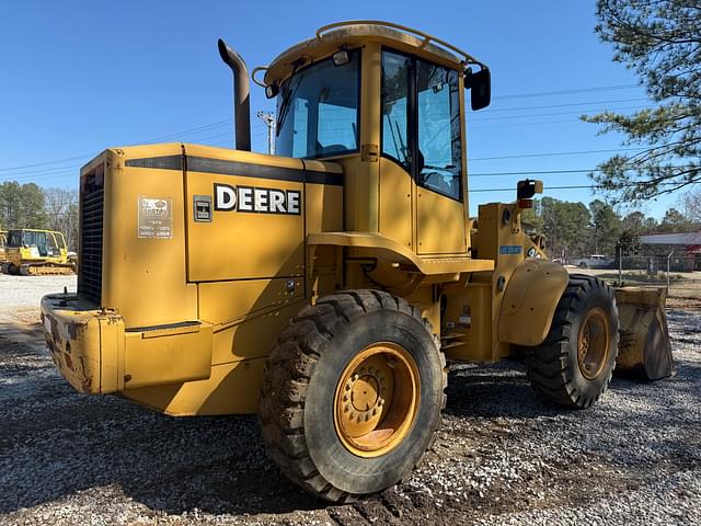 Image of John Deere 444H equipment image 4