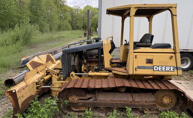 Image of John Deere 450H LT equipment image 3
