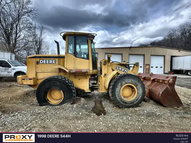 Image of John Deere 544H equipment image 3