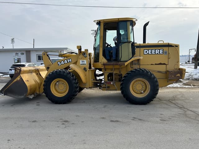 Image of John Deere 544H equipment image 2