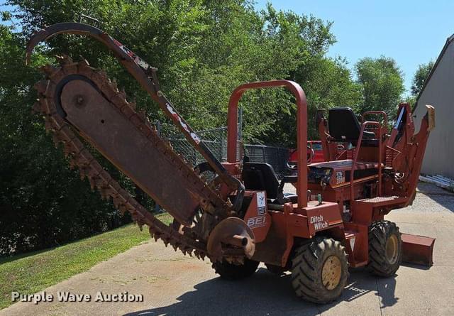 Image of Ditch Witch 3700DD equipment image 4