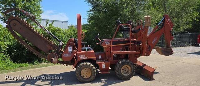 Image of Ditch Witch 3700DD equipment image 3