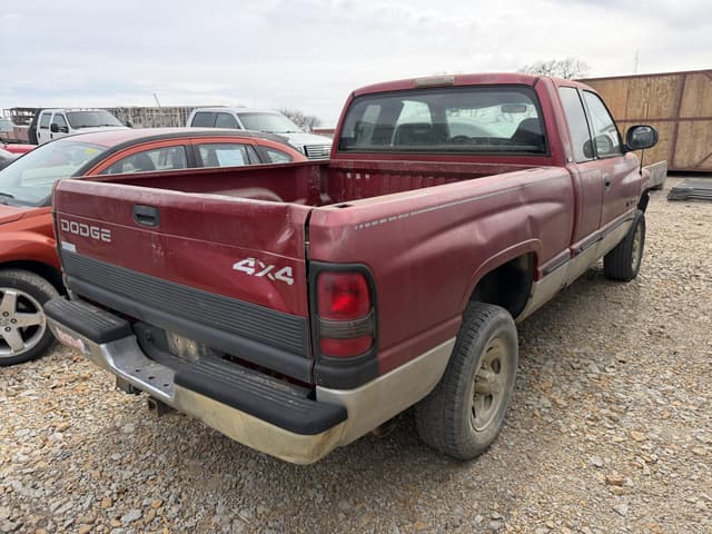 Image of Dodge Ram 1500 equipment image 2