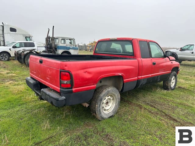 Image of Dodge Ram 1500 equipment image 4