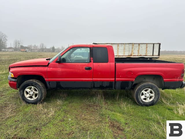 Image of Dodge Ram 1500 equipment image 1