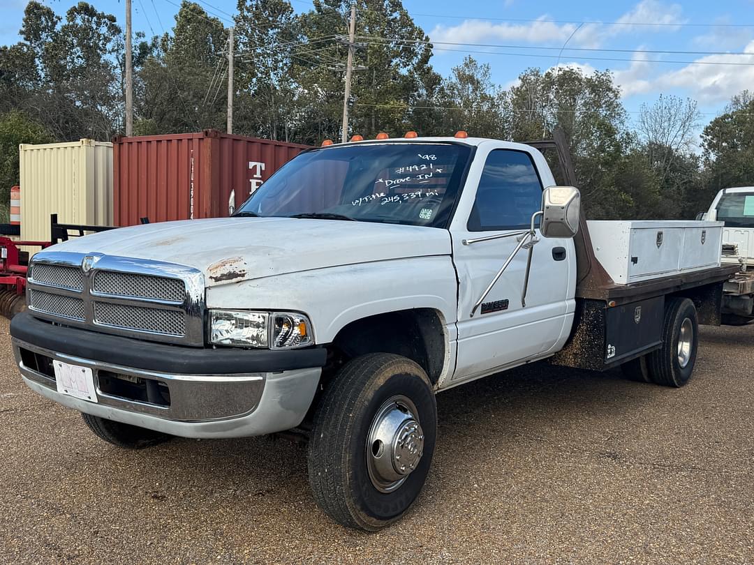 Image of Dodge Ram 3500 Primary image