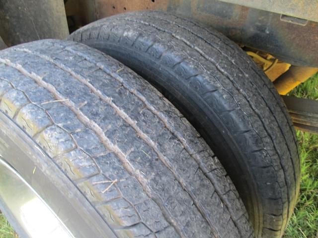 Image of Dodge Ram 3500 equipment image 4