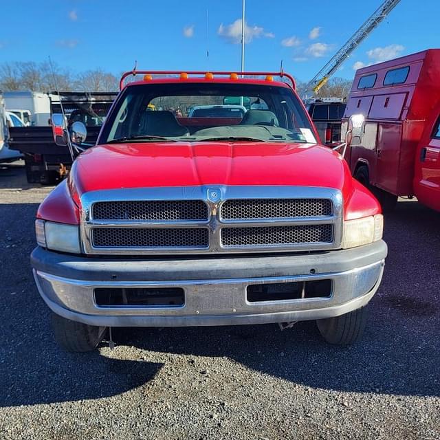 Image of Dodge Ram 3500 equipment image 3