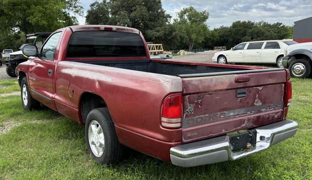 Image of Dodge Dakota equipment image 3