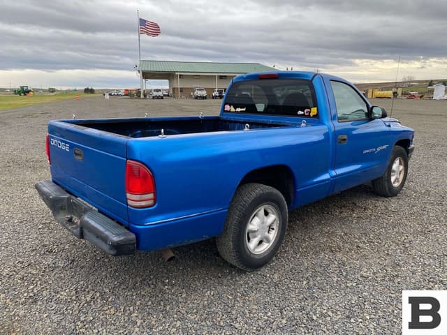 Image of Dodge Dakota equipment image 4