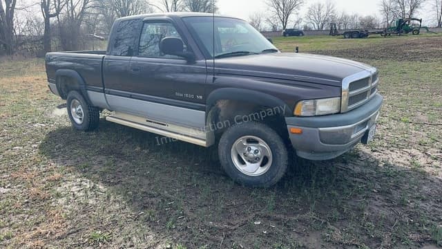 Image of Dodge Ram 1500 equipment image 2