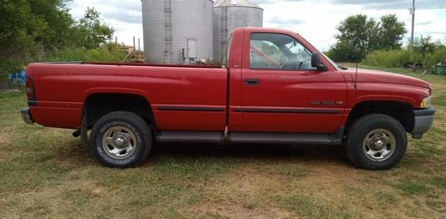 Image of Dodge Ram 1500 equipment image 2