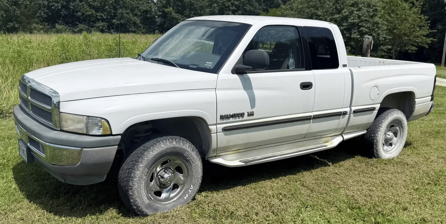 1998 Dodge Ram 1500 Equipment Image0