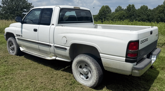 Image of Dodge Ram 1500 equipment image 4