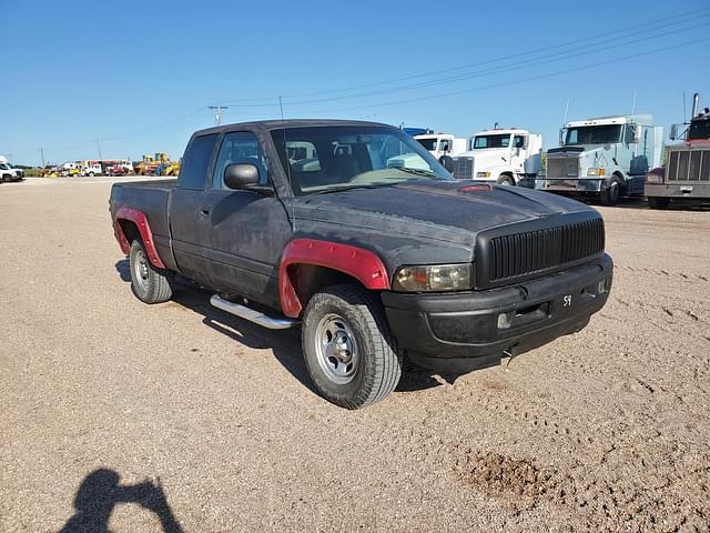 Image of Dodge Ram 1500 equipment image 1