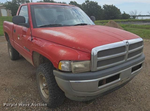 Image of Dodge Ram 1500 equipment image 2