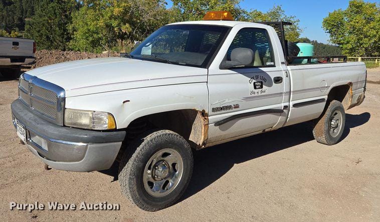 1998 Dodge Ram 1500 Equipment Image0