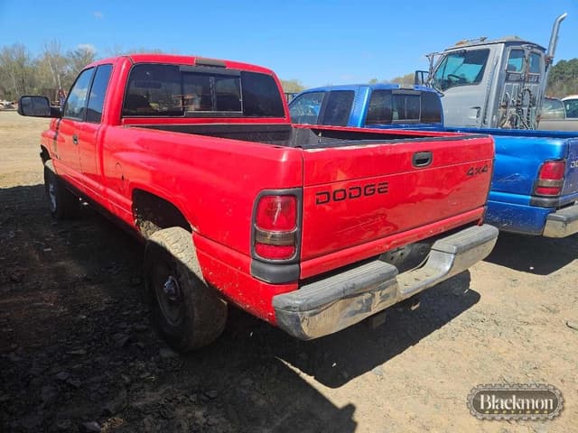 Image of Dodge Ram 1500 equipment image 3