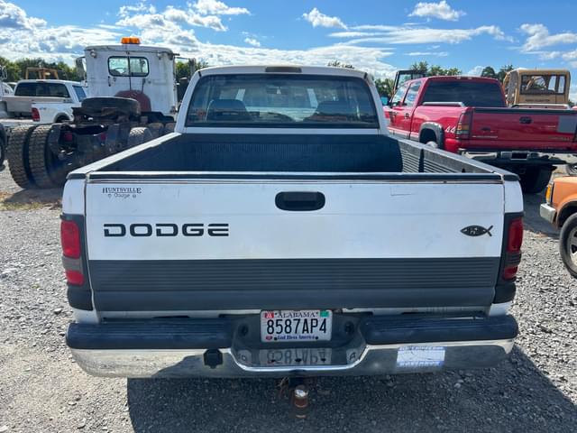 Image of Dodge Ram 1500 equipment image 4