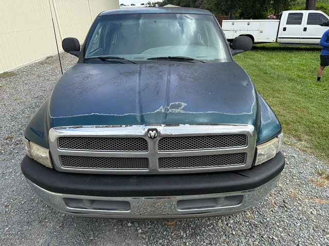 Image of Dodge Ram 1500 equipment image 4