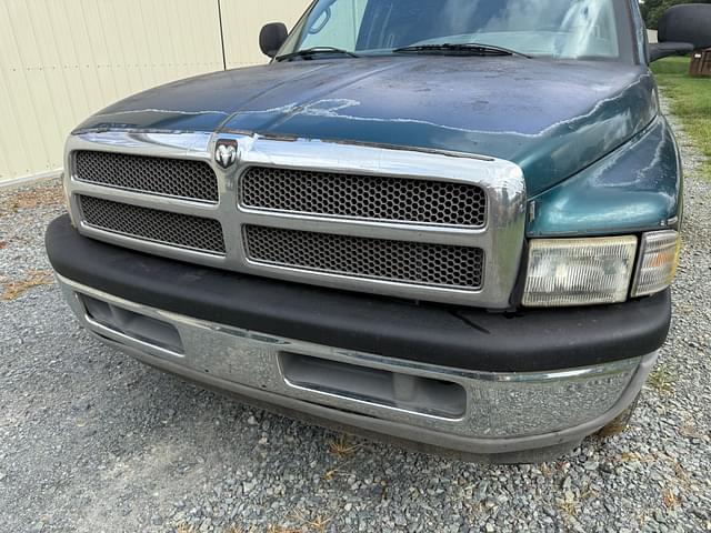 Image of Dodge Ram 1500 equipment image 3