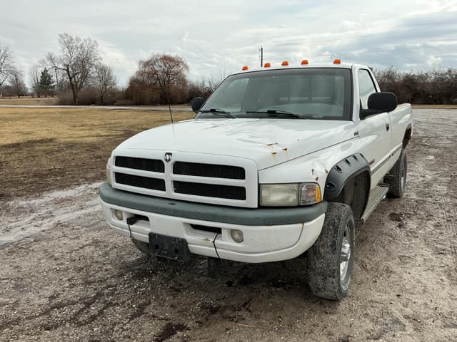 Image of Dodge Ram 2500 equipment image 3