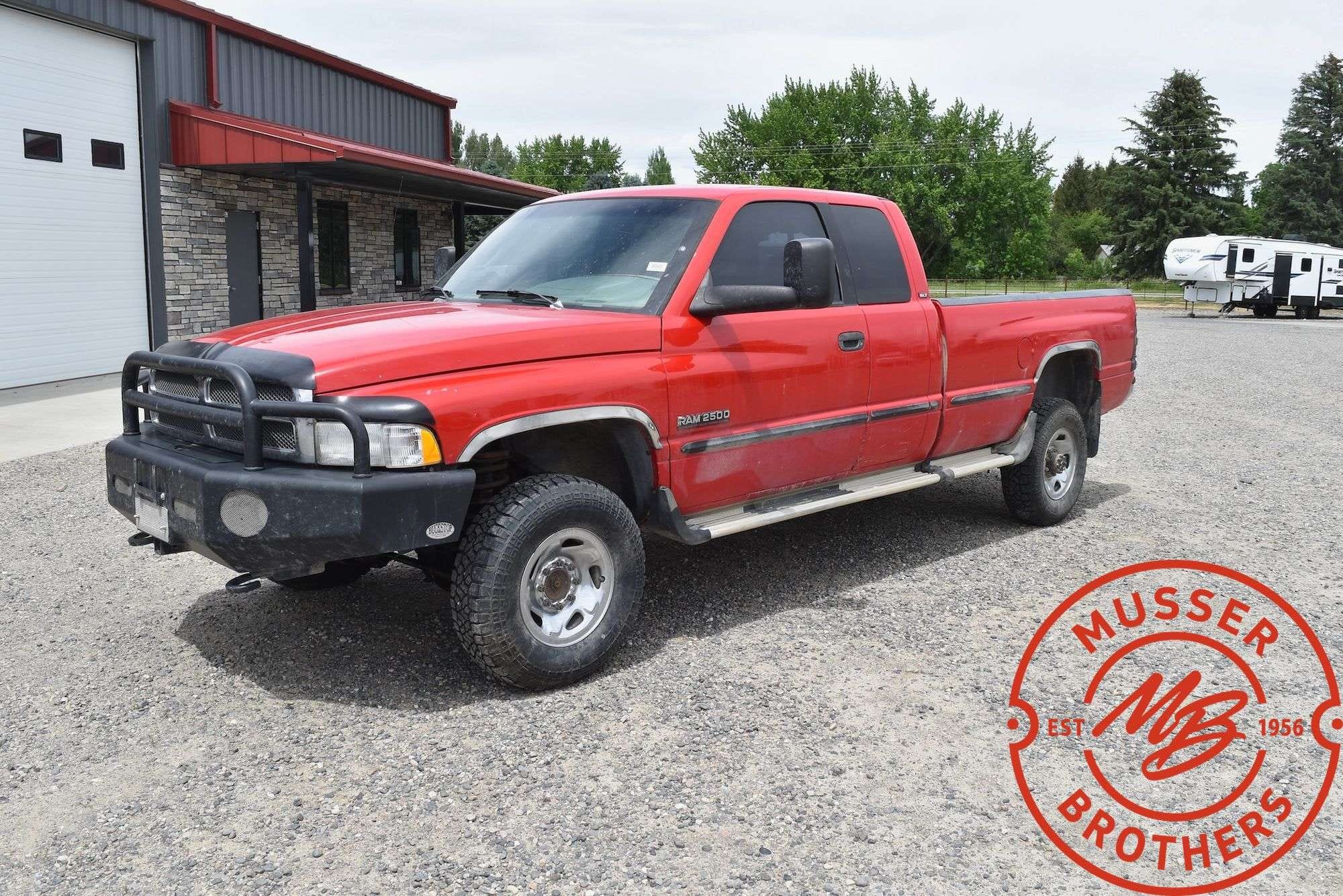 1998 Dodge Ram 2500 Equipment Image0