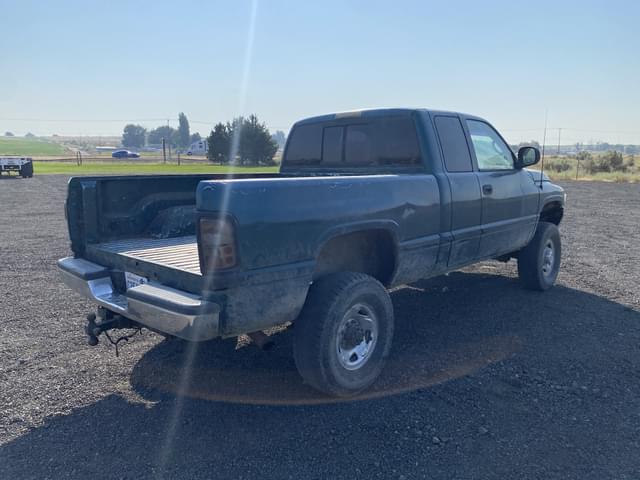 Image of Dodge Ram 2500 equipment image 4
