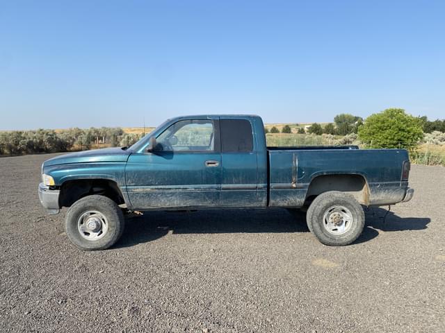 Image of Dodge Ram 2500 equipment image 1