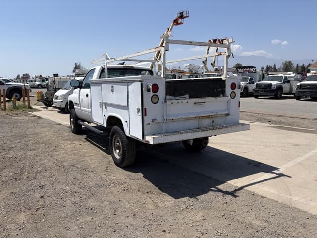 Image of Dodge Ram 2500 equipment image 3