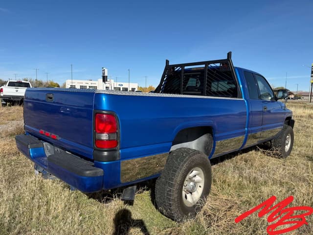 Image of Dodge Ram 2500 equipment image 4