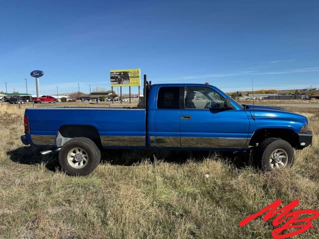 Image of Dodge Ram 2500 equipment image 3