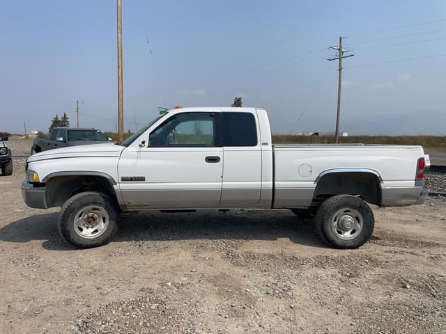 Image of Dodge Ram 2500 equipment image 1