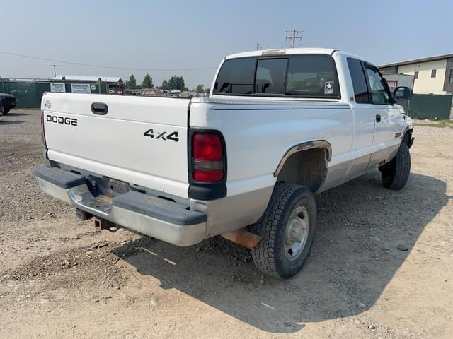 Image of Dodge Ram 2500 equipment image 4