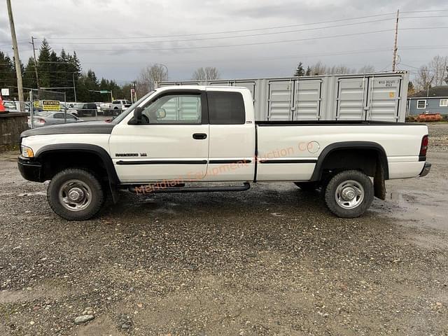 Image of Dodge Ram 2500 equipment image 1