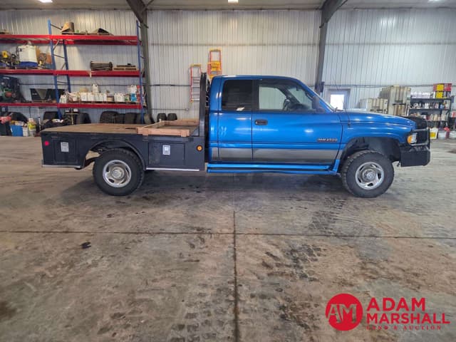 Image of Dodge Ram 2500 equipment image 2