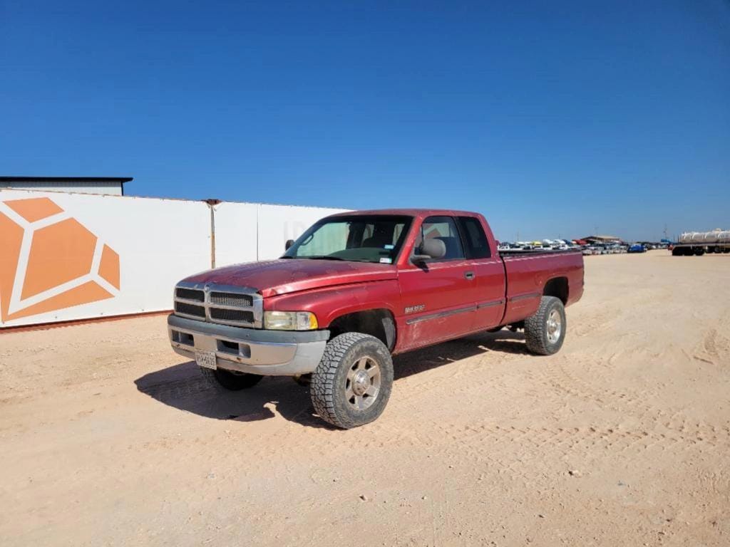 1998 Dodge Ram 2500 Equipment Image0