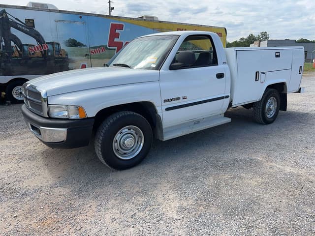 Image of Dodge Ram 2500 equipment image 1
