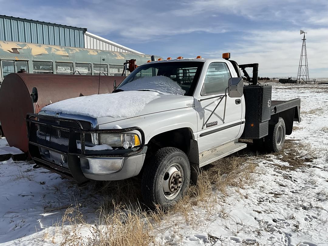 Image of Dodge Ram 3500 Primary image