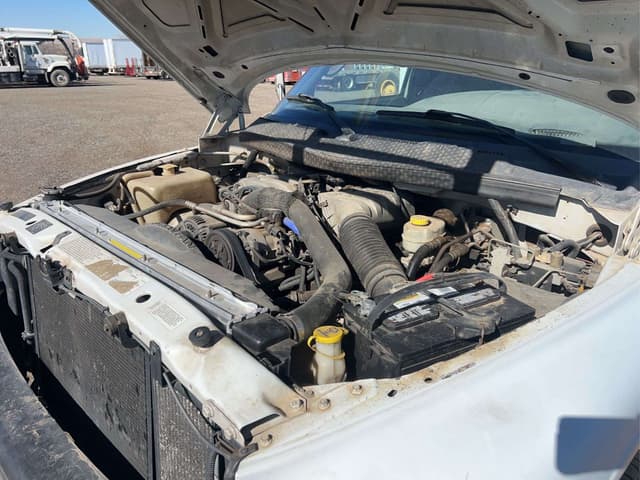 Image of Dodge Ram 3500 equipment image 4