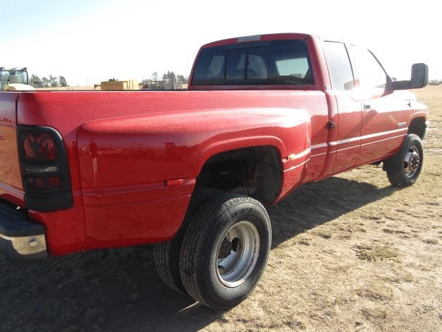 Image of Dodge Ram 3500 equipment image 3