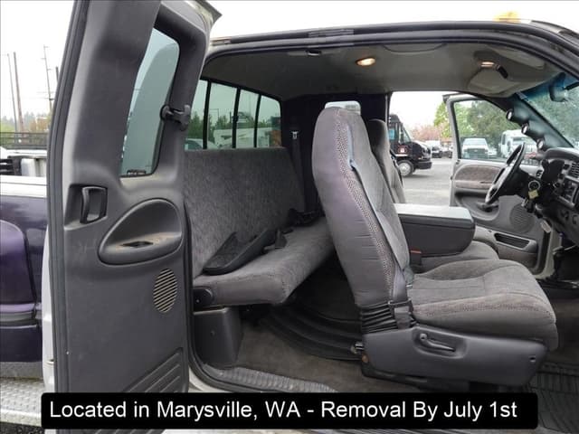 Image of Dodge Ram 3500 equipment image 2