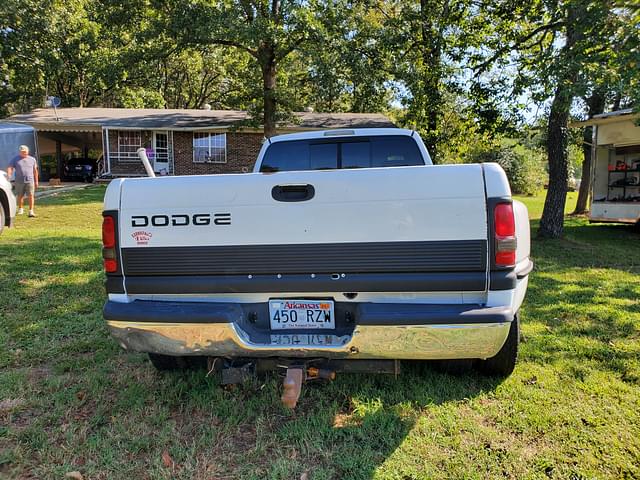 Image of Dodge Ram 3500 equipment image 4