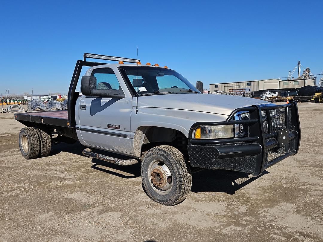 Image of Dodge Ram 3500 Primary image