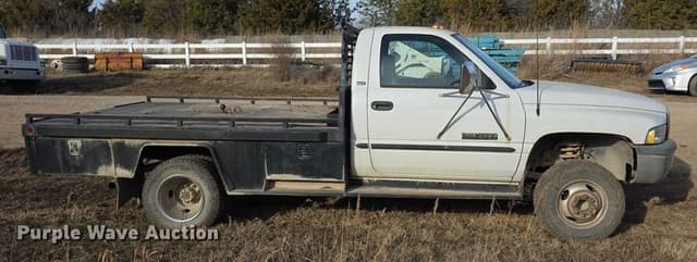 Image of Dodge Ram 3500 equipment image 3