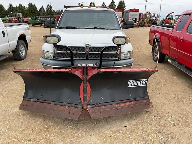 Image of Dodge Ram 3500 equipment image 1