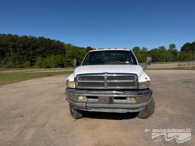 Image of Dodge Ram 3500 equipment image 1