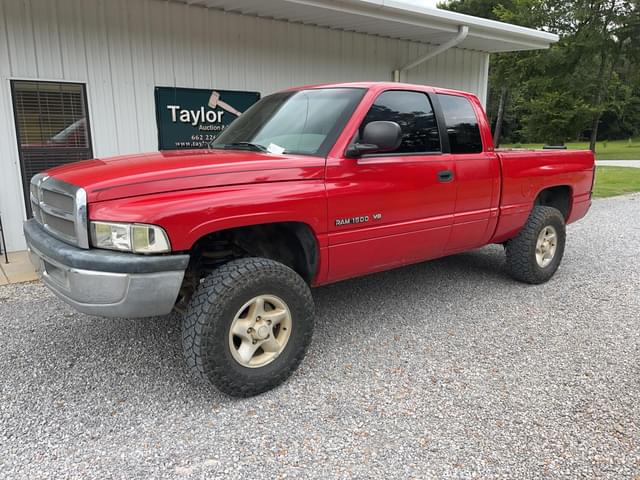 Image of Dodge Ram 1500 equipment image 2