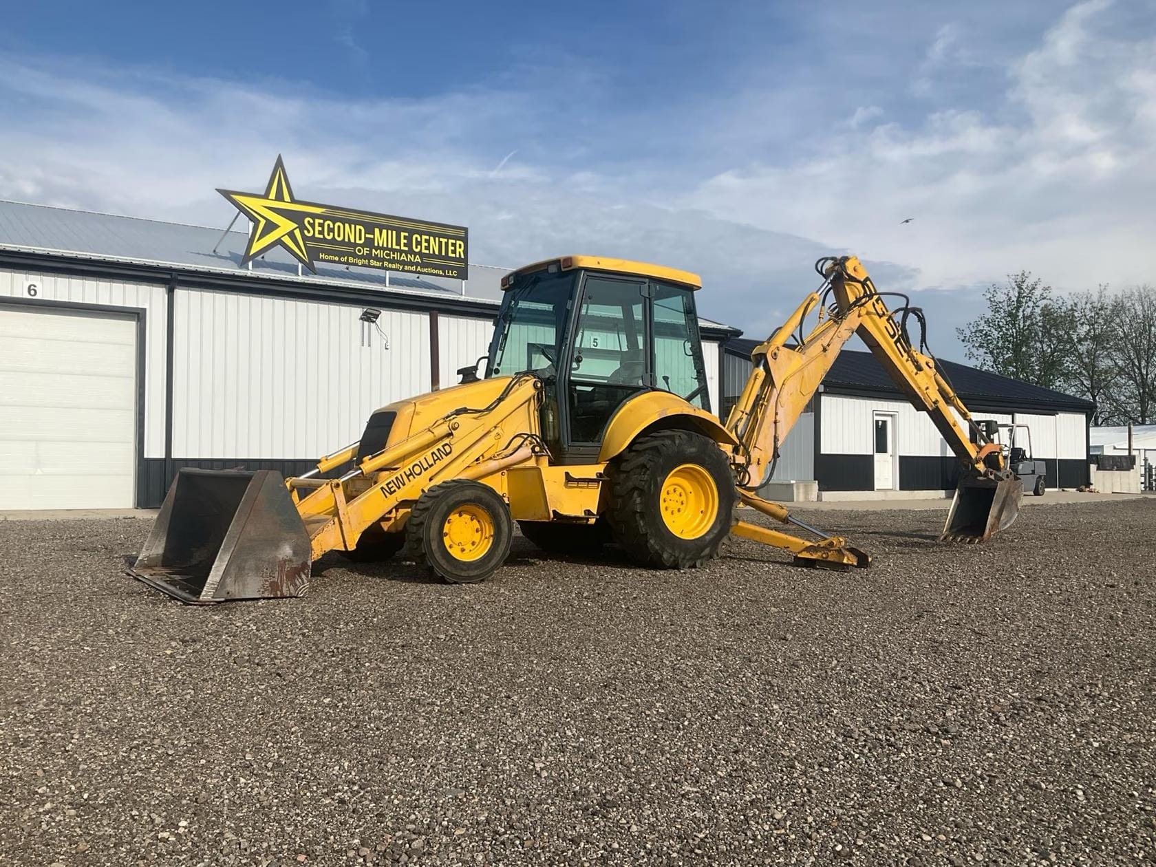 1998 Ford 655E Equipment Image0